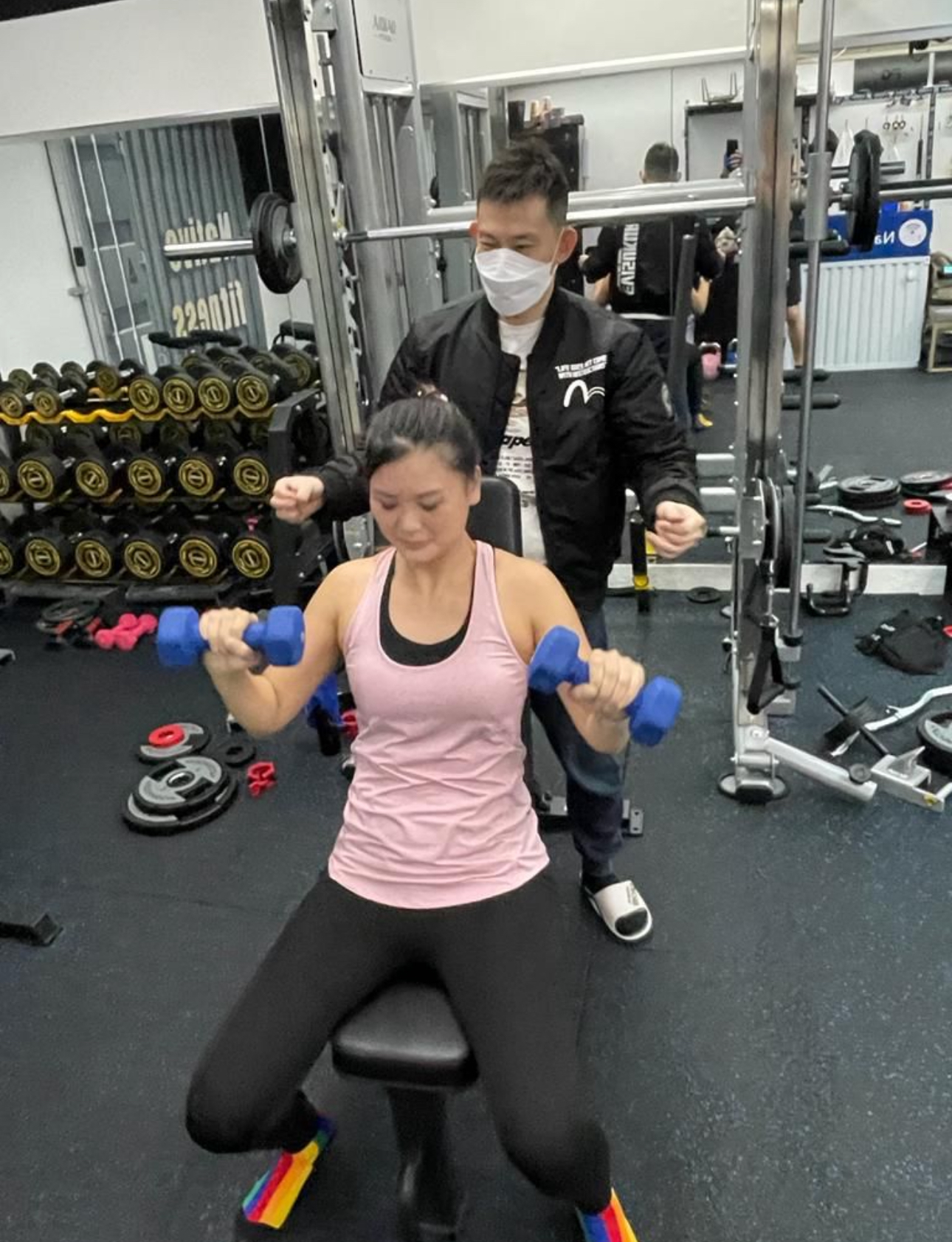 Sandy 減肥中期腹部脂肪減少、馬甲線初現成果 Native Fitness